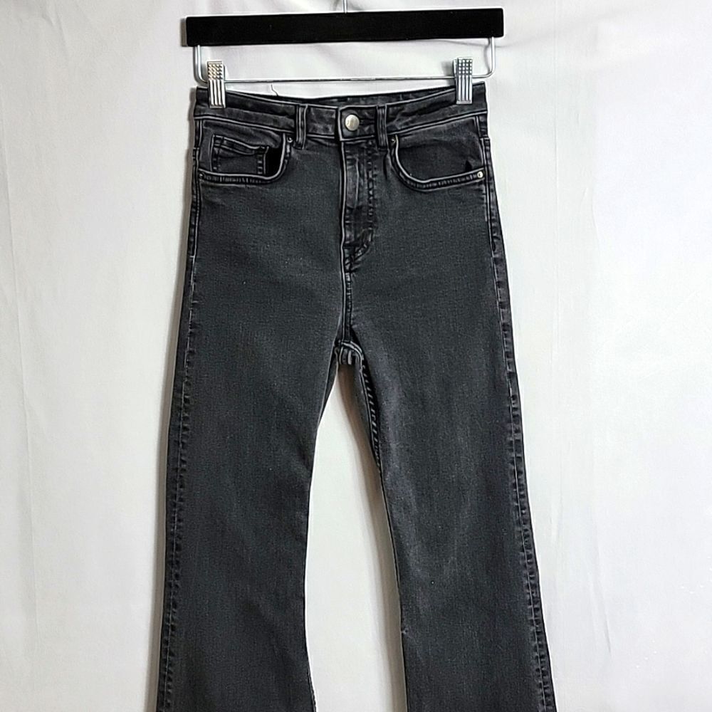 🖤5/$20🖤 & DENIM.. black flare jeans..